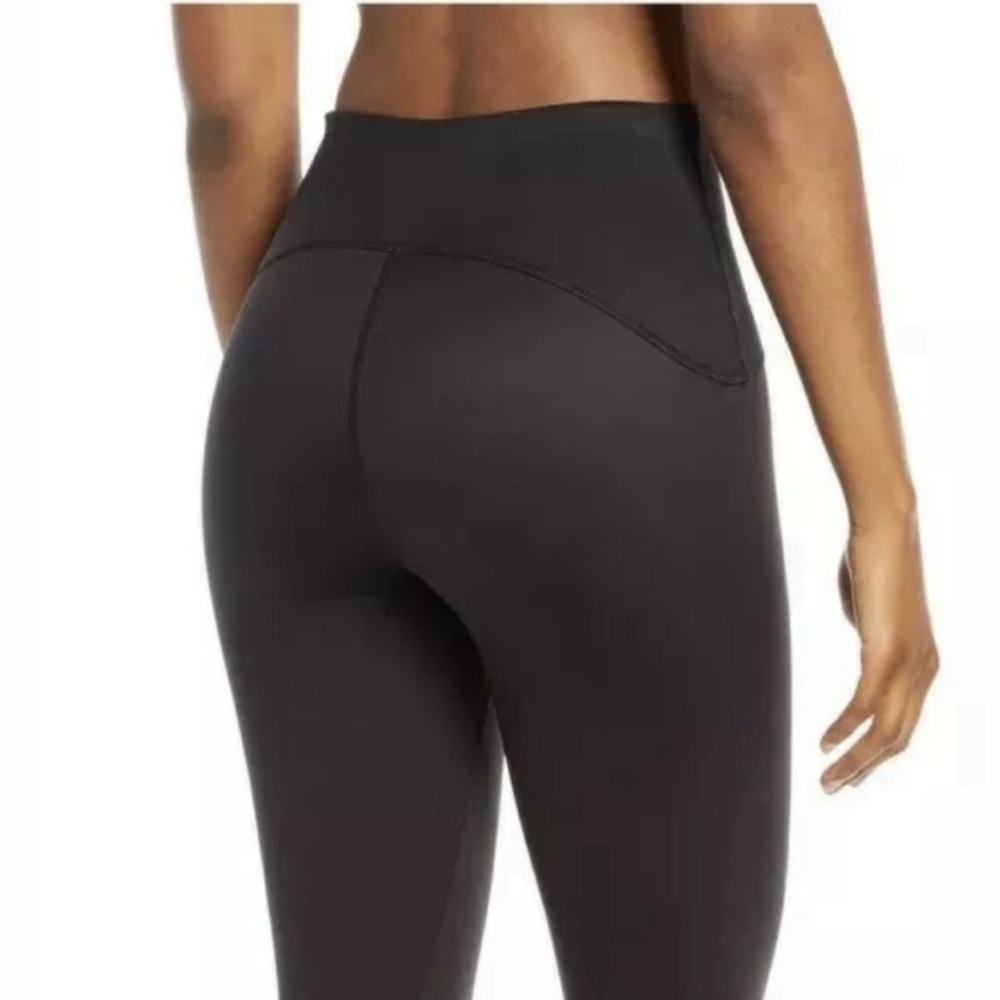 Spanx booty boost cropped leggings sz S black